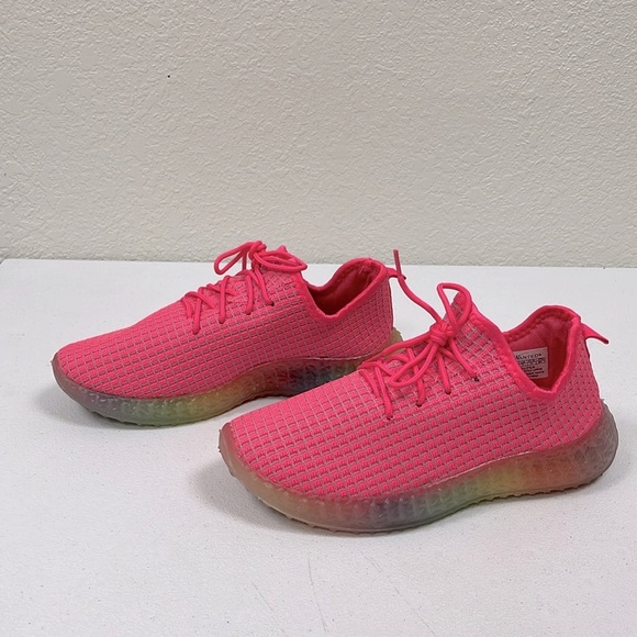 Wanted Hot Pink Sneaker Shoes Size 9 - Picture 2 of 5